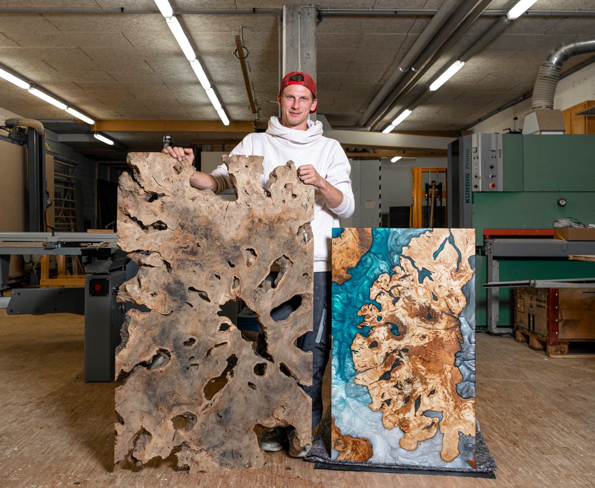 18.10.2023 Mensch im Unterland Johannes Fehr Gründer von Blackwoodsteel in Rafz. Holz-Metalldesign, Christegässli 7, 8197 Rafz, Schweiz.