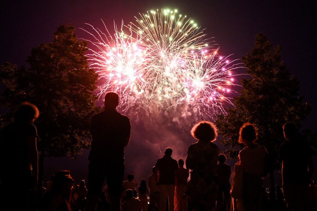 Le traditionnel feu d’artifice au bord du lac Leman à Ouchy ne devrait pas pâtir de la météo capricieuse.