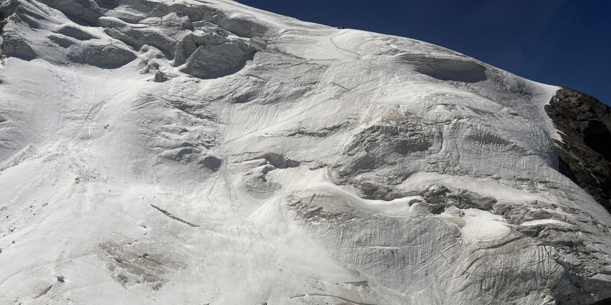 Unfall-auf-dem-Triftgletscher-Person-stirbt-im-Wallis-nach-Sturz-in-Gletscherspalte