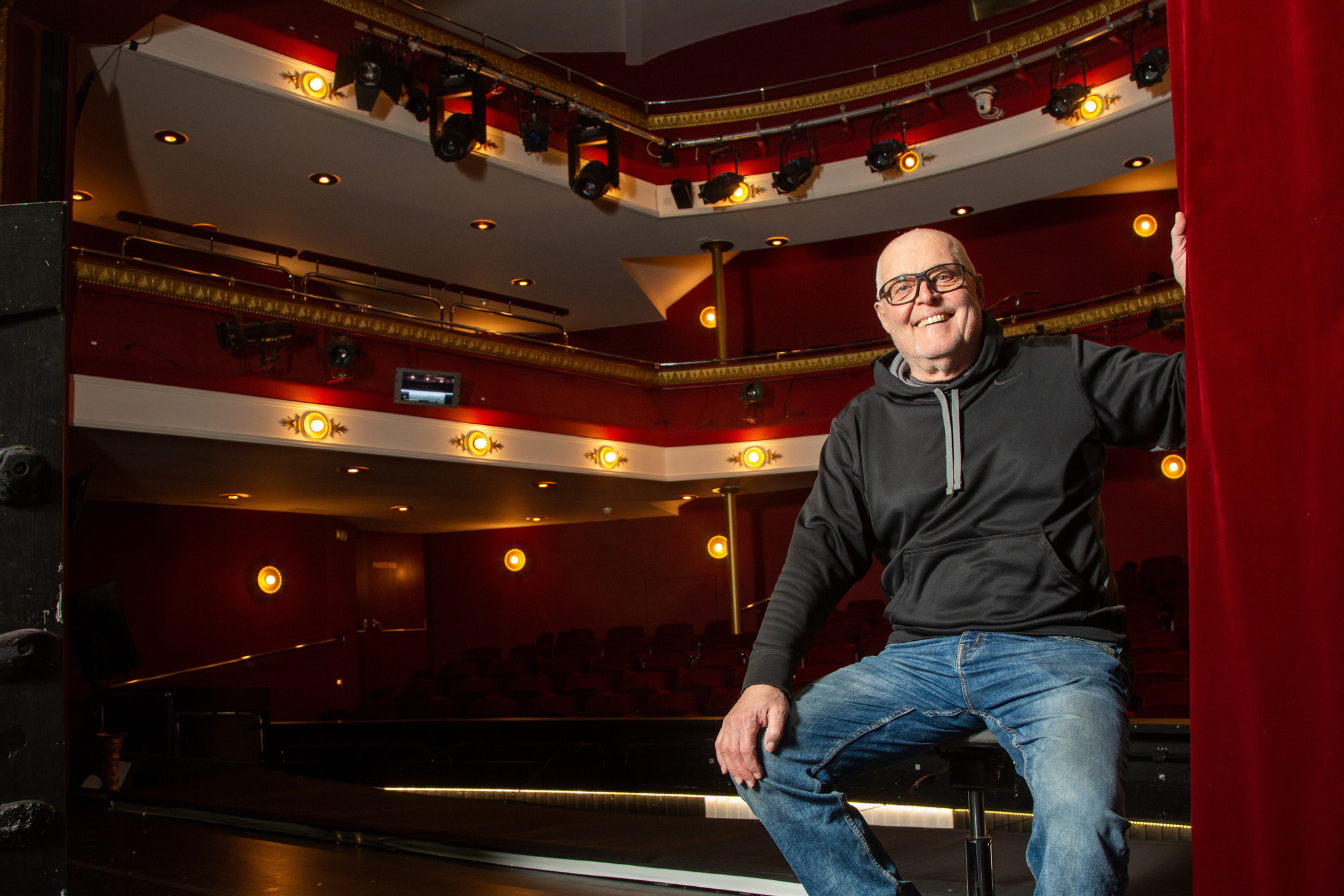 Beat Jost aus Schalunen singt als Opernchorist beim Theater Orchester Biel Solothurn mit. Er hat dafür 200 Termine pro Jahr. 