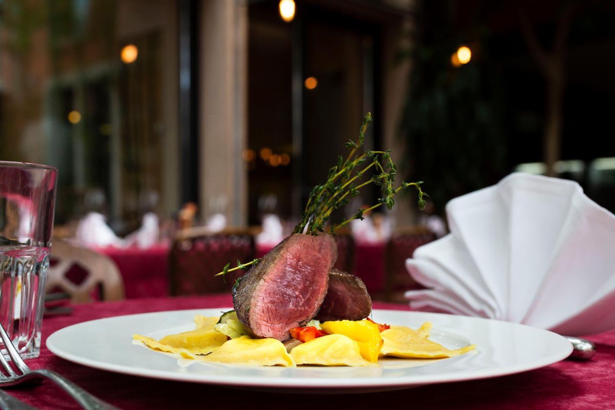 Richtig gut: Das Lammnierstück mit Dörrtomaten-Ravioli ist im Al Giardino ein Klassiker.