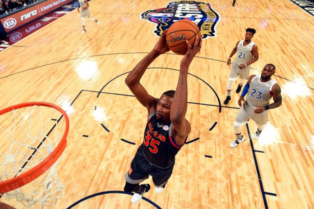 Kevin Durant blessé au genou