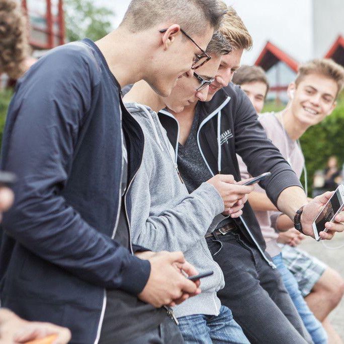 Vers une inscription du «stalking» dans le Code pénal suisse