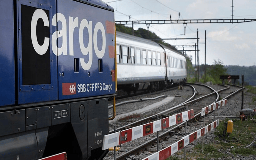 L’accident s’est produit dans une zone industrielle traversée de part et d’autre par des rails.  (Photo prétexte)