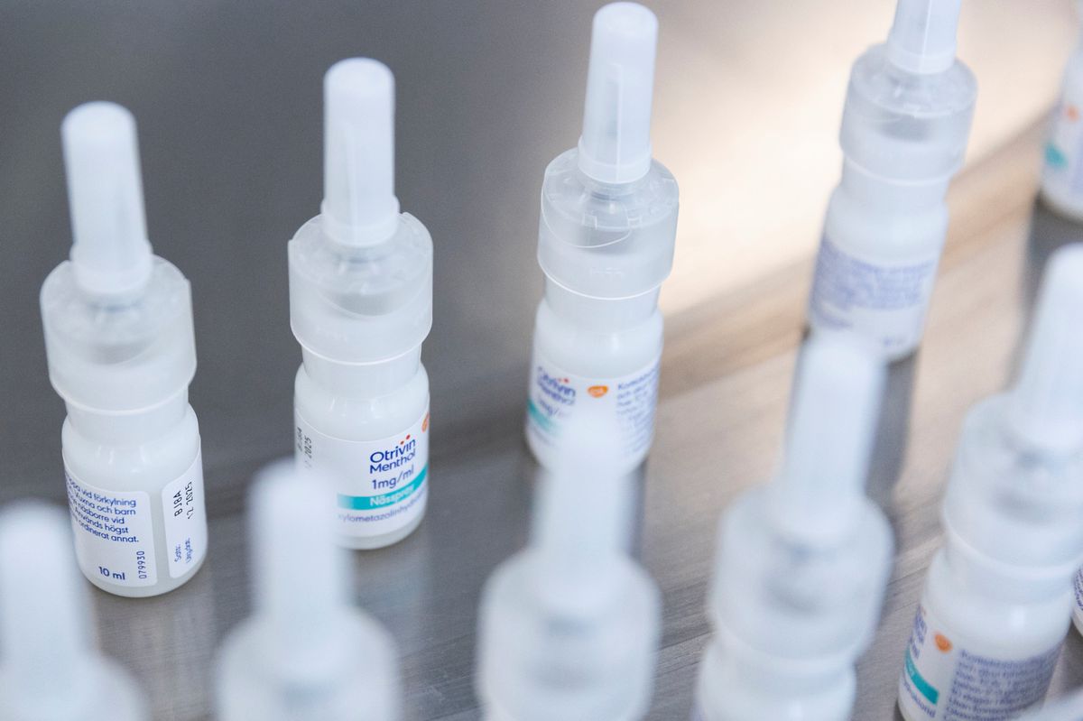 Nyon, 18 juillet 2023. HALEON, usine. Chaine de fabrication du spray nasal Otrivine et de la crème Voltaren. Aurélien Uldry (directeur financier).  (24heures/Odile Meylan)