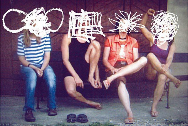 Ihre Gesichter sind erst im Film zu entdecken: Die Freundinnen und Freunde der Filmemacherin Katrin Barben.