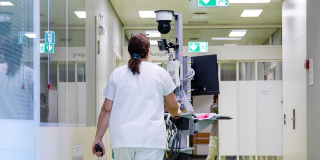 Spitalfusion-in-Basel-95-Prozent-des-St-Clara-Personals-wechseln-ins-Unispital