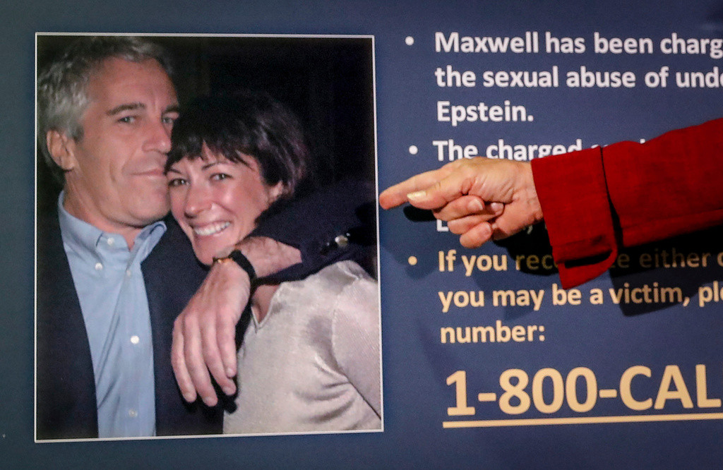 Scandale aux États-Unis: Le mystère Ghislaine Maxwell, complice et compagne de Jeffrey Epstein