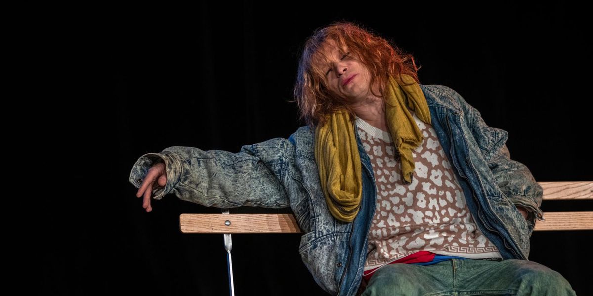 Abo Zürcher Theater on Success Track: Joel Basman Captivates as Sonja Pfister, Earns Social Media Praise