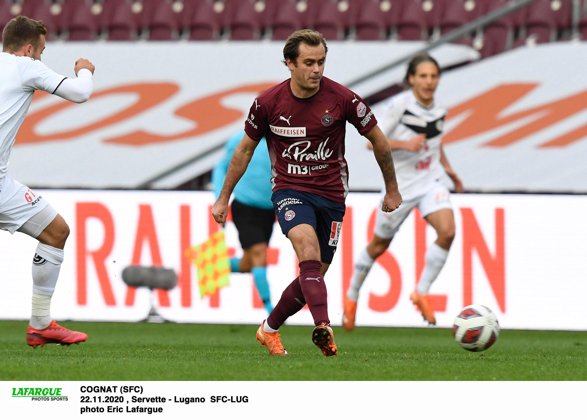 Timothé Cognat, ici en action contre Lugano, en est convaincu: Servette monte en puissance malgré le manque de résultats. Eric Lafargue