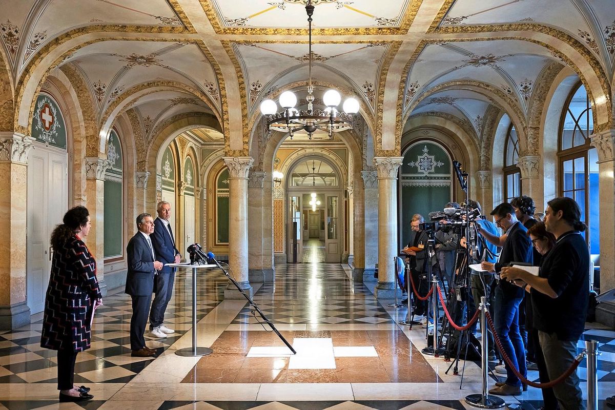 Tribune de Genève office