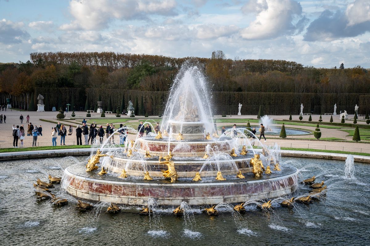 Dans les entrailles d'une fontaine restaurée à Versailles