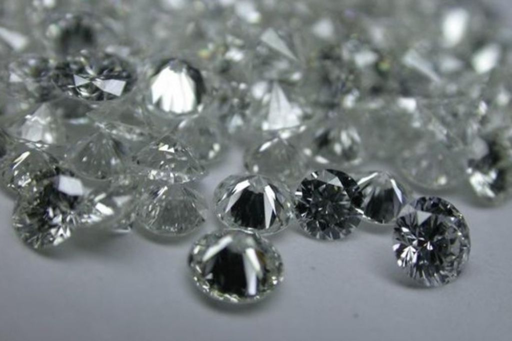 Un diamantaire genevois se fait plumer avec des faux billets