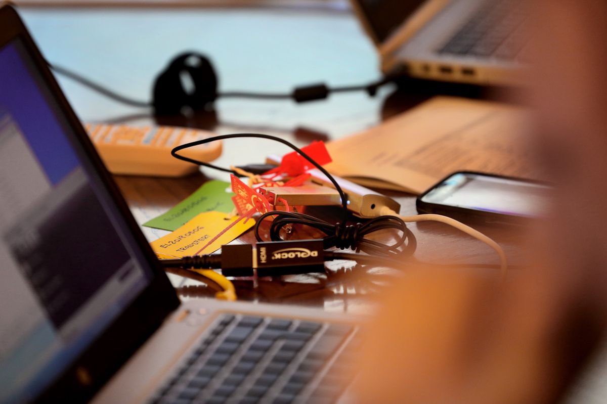Genève le 6 mai 2018 DEPOUILLEMENT DE L'URNE ELECTRONIQUE DES VOTATIONS, TOUS LES RESULTATS SONT SUR UNE CLEF USB ET MIS SOUS ENVELOPPE SCELLEE, CONCERNANT LE 2EM TOUR DES VOTATIONS DU CONSEIL D'ETAT. © Steeve Iuncker-Gomez...