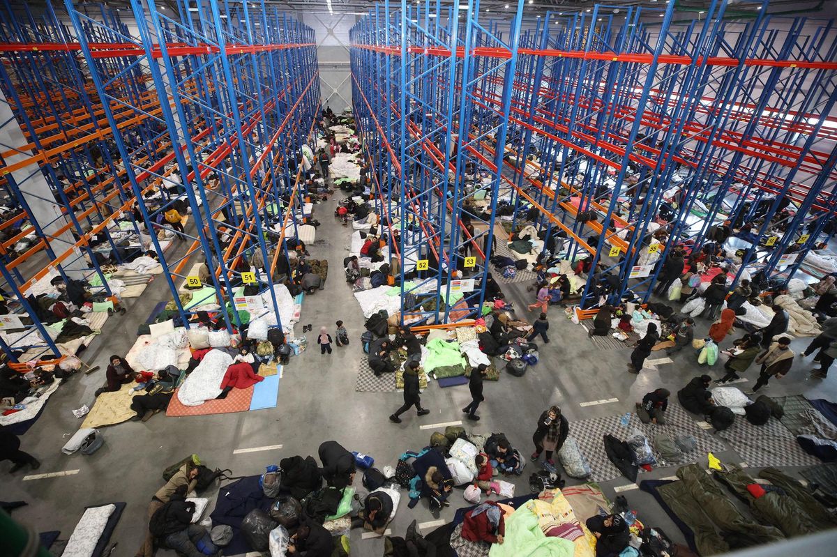 L’évacuation intervient après une semaine de tensions croissantes entre le Bélarus et l’Union européenne