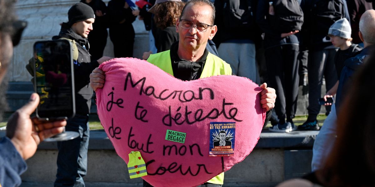 Photo: 24heures France Deploys Police as Protests Erupt Over Inflation