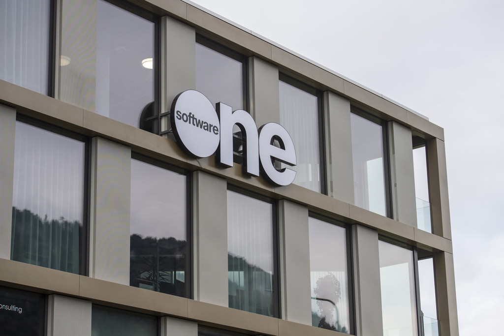 SoftwareOne-Kaderleute unter Verdacht auf Insiderhandel – Razzia in 3 ...