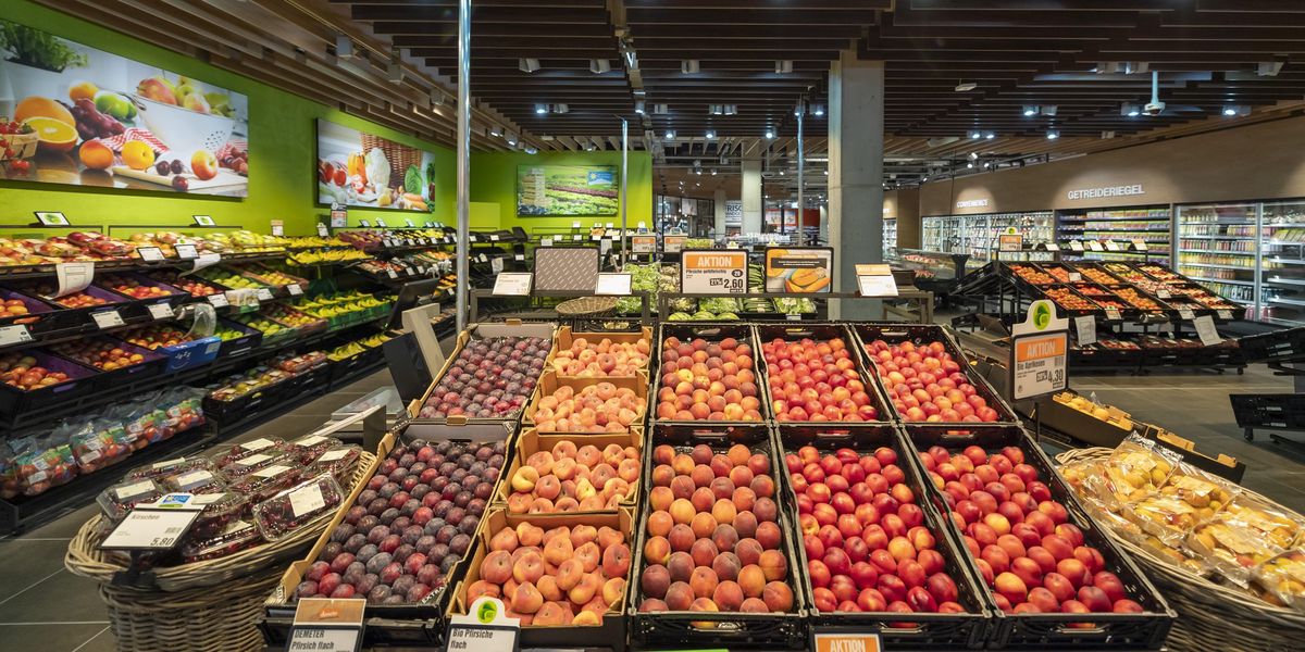 Retailers in price war: Migros wants to match 100 prices to discounters