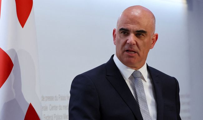 Swiss President Alain Berset attends a press conference during a state visit of French President Emmanuel Macron (not pictured) in Bern, Switzerland, November 15, 2023. REUTERS/Denis Balibouse
