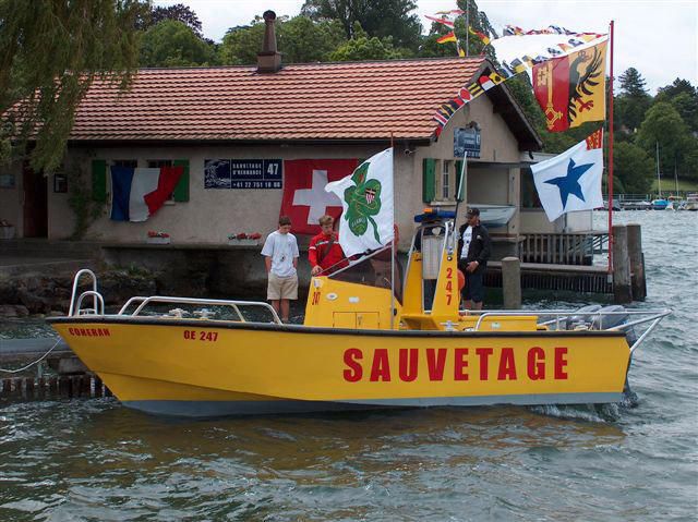Symbolique: ce bateau de la Société de sauvetage d’Hermance, soutenue financièrement par les trois communes d’Hermance, Anières et Corsier, porte le joli nom de Coheran… Il a été inauguré le 4 juin 2005.