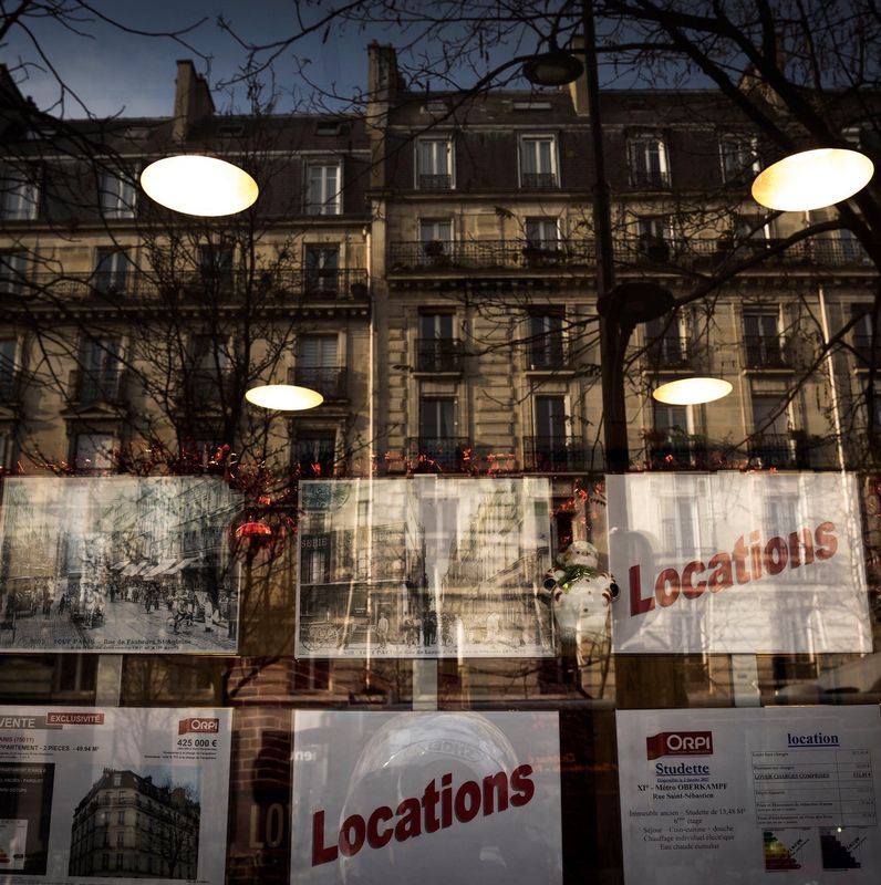 Depuis le 1er janvier, les logements passoires thermiques ne peuvent plus être (re)loués. La mesure risque d’accentuer la crise du marché locatif en France voisine.