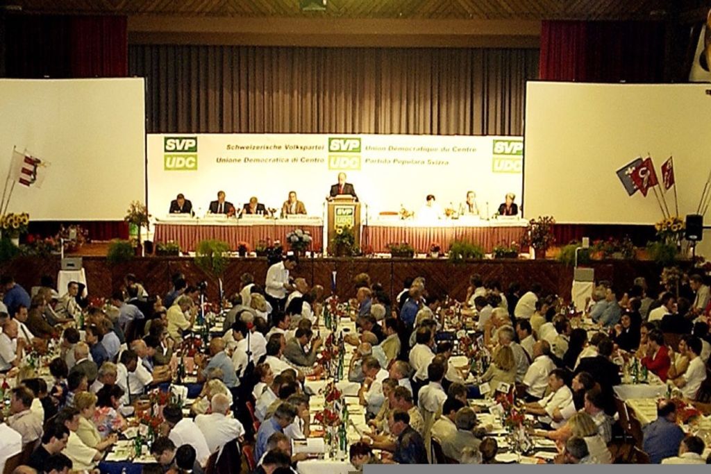 Die Wir-gegen-alle-anderen-Partei