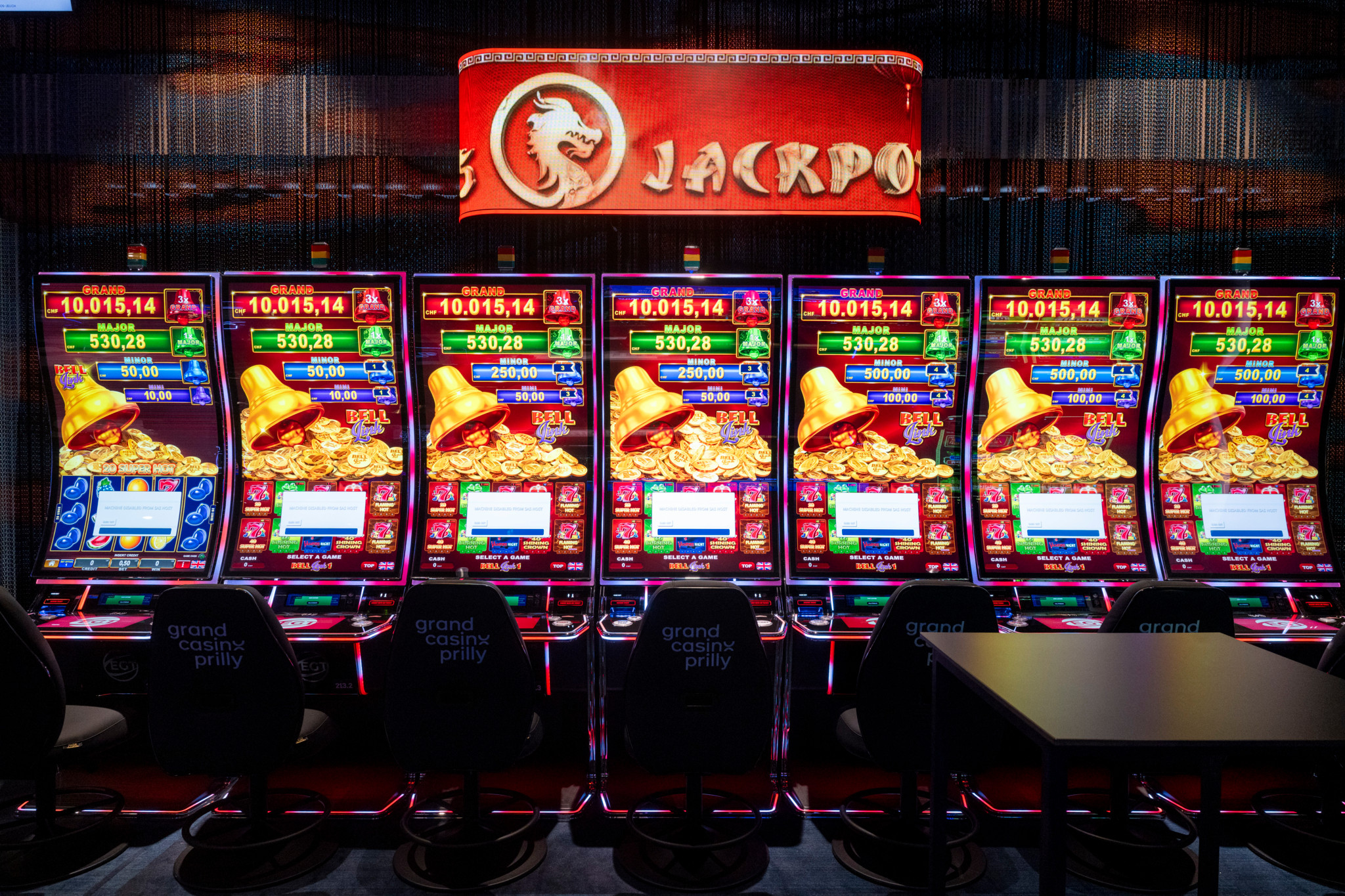 Grand Casino de Prilly: Plus de 1500 personnes pour l’ouverture, mais des passants encore surpris