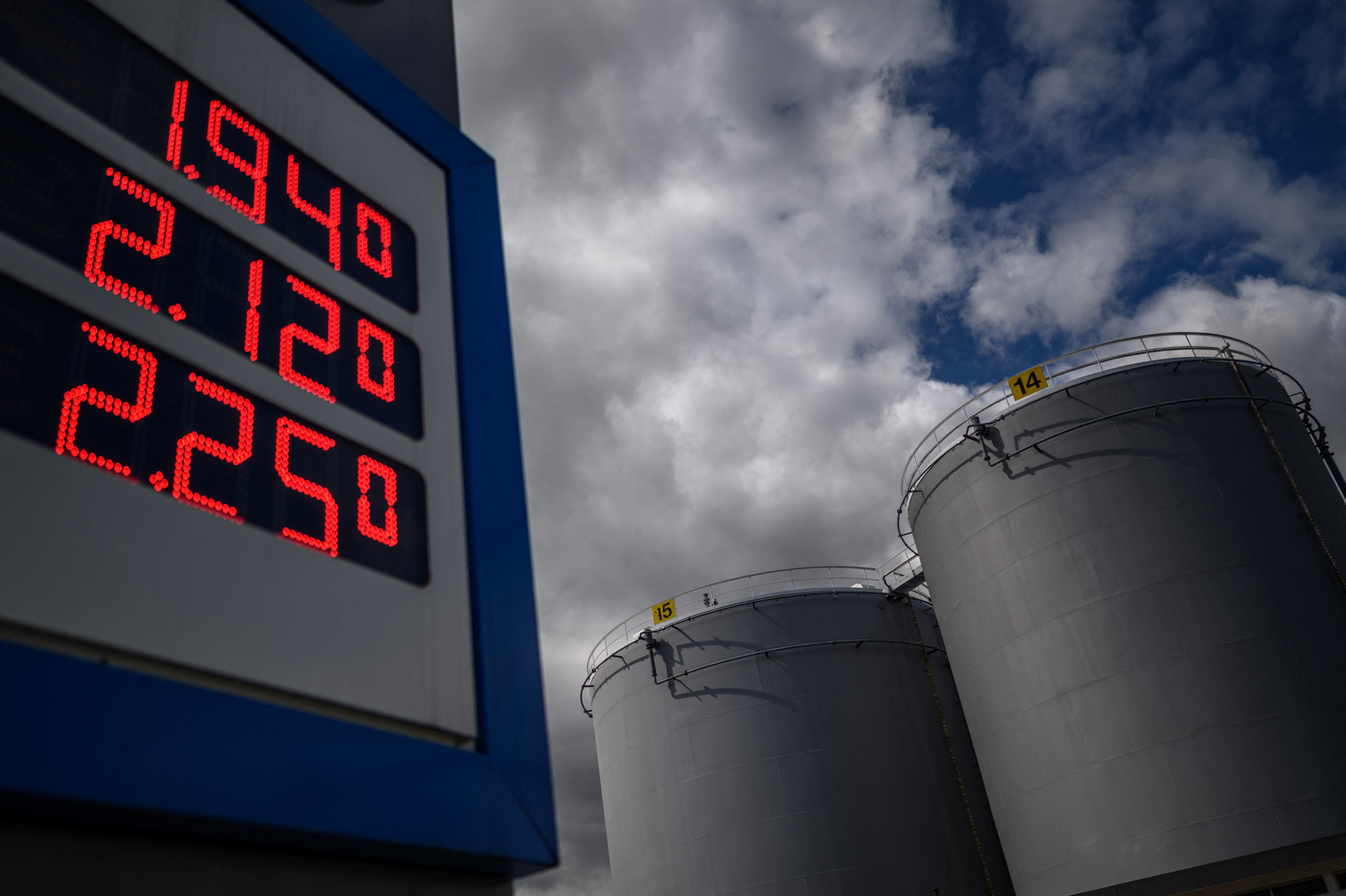 Steigende Ölpreise: Alle jammern über teures Benzin – dabei ist es historisch günstig