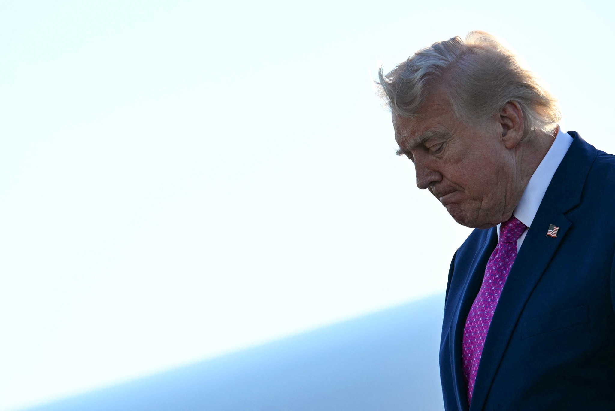 Der US-Präsident und der Irankrieg: Wenn Trump irgendwo mit einem Regimewechsel auf gutem Wege ist, dann in Washington