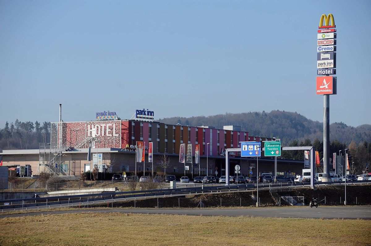 En activité jusqu’en 1978 et démantelée en 1986, l’usine d’incinération de Lully était située à l’emplacement de l’actuel restoroute «Rose de la Broye».