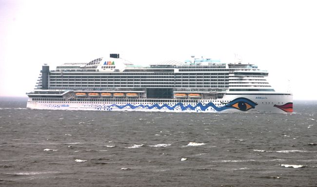 Ein Mann ist vom Kreuzfahrtschiff Aida Perla im Ärmelkanal über Bord gegangen.  (Symbolbild)