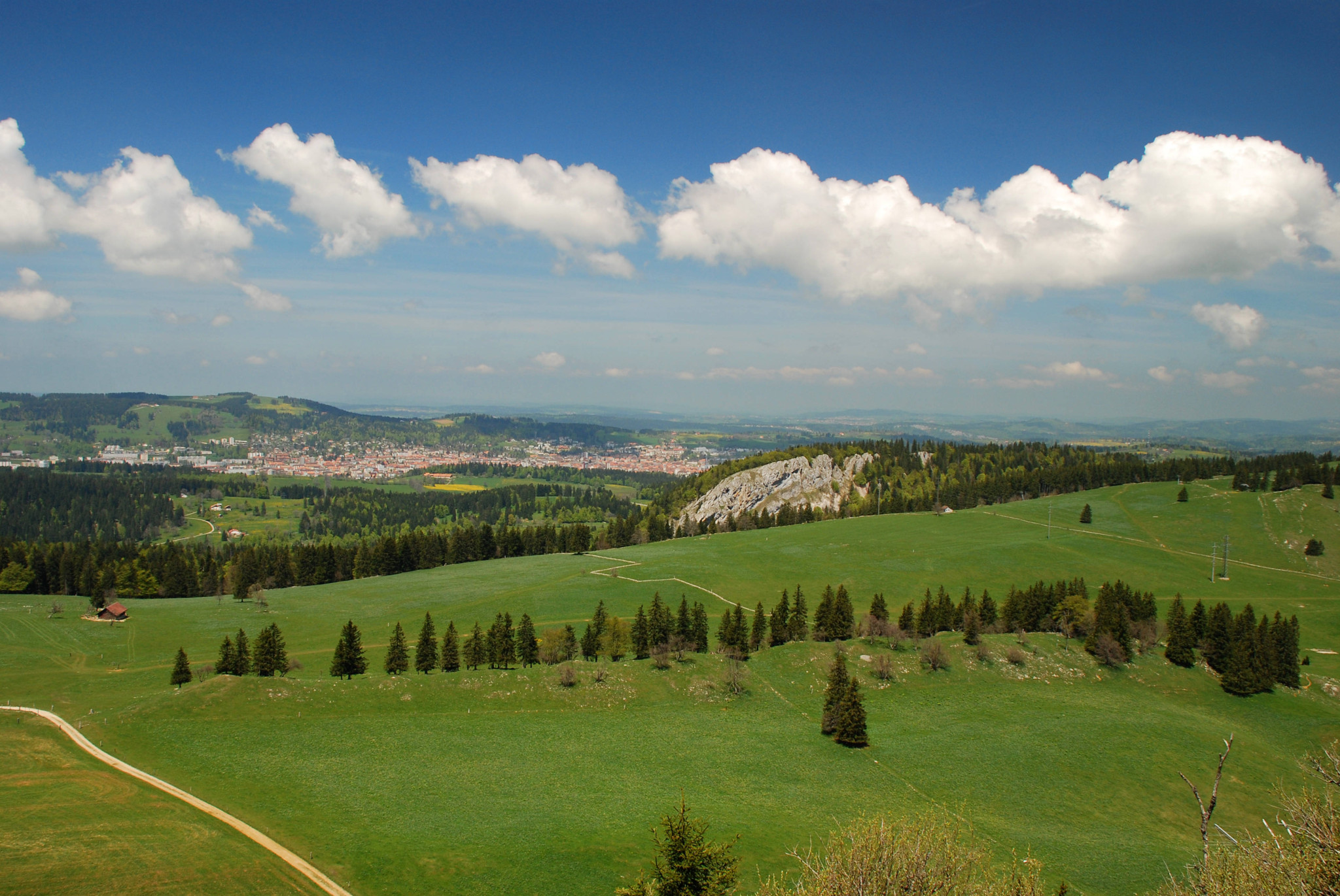 «Pas de Suisse à 10 millions!»: En cas d’afflux de frontaliers, l’arc jurassien tiendra-t-il?