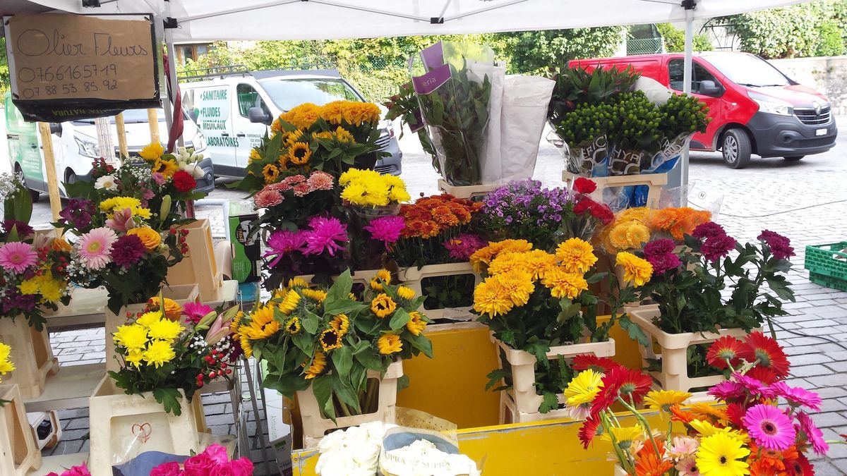 Festival de couleurs chez Olier Fleurs, au marché du Petit-Saconnex.