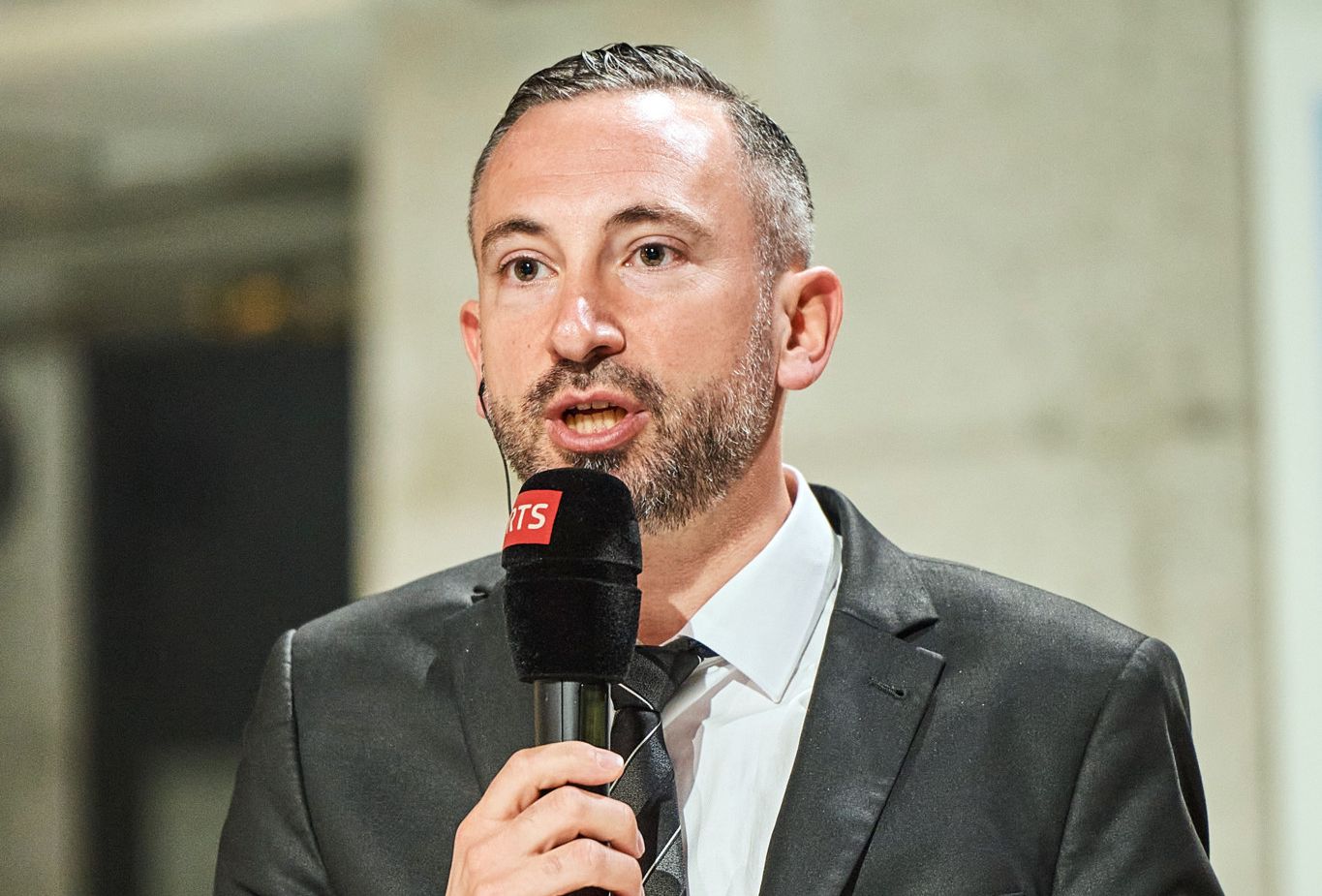 Frederic Favre lors des elections au Conseil d'Etat valaisan ce dimanche 7 mars 2021 au Techno-pole a Sierre.( KEYSTONE/Olivier Maire)