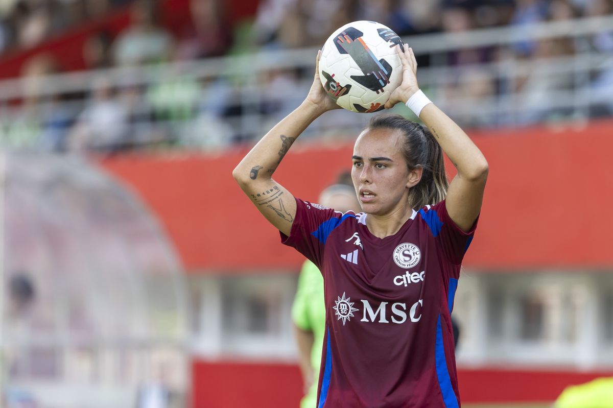 Servette's defender Joana Marchao in action, during the Women?s Super League soccer match of Swiss Championship between Servette FC Chenois Feminin and FC Aarau Frauen, at the Stade des Trois-Chenes, in Chene-Bourg, Switzerland, Saturday, August 31, 2024. (KEYSTONE/Salvatore Di Nolfi)