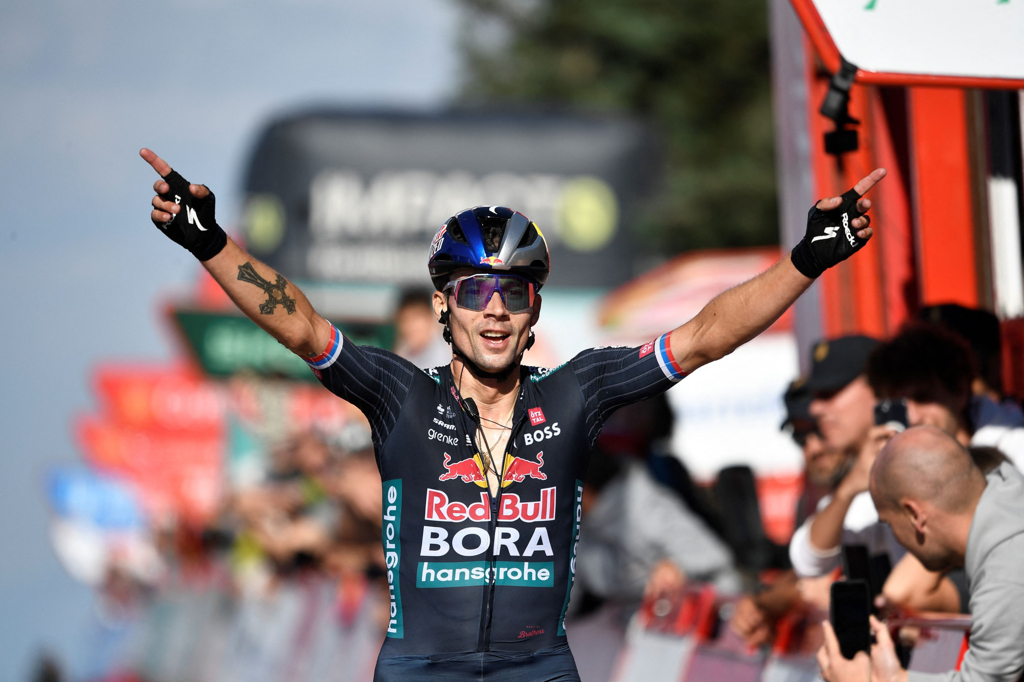 David Gaudu s'empare du maillot rouge de leader du Tour d'Espagne