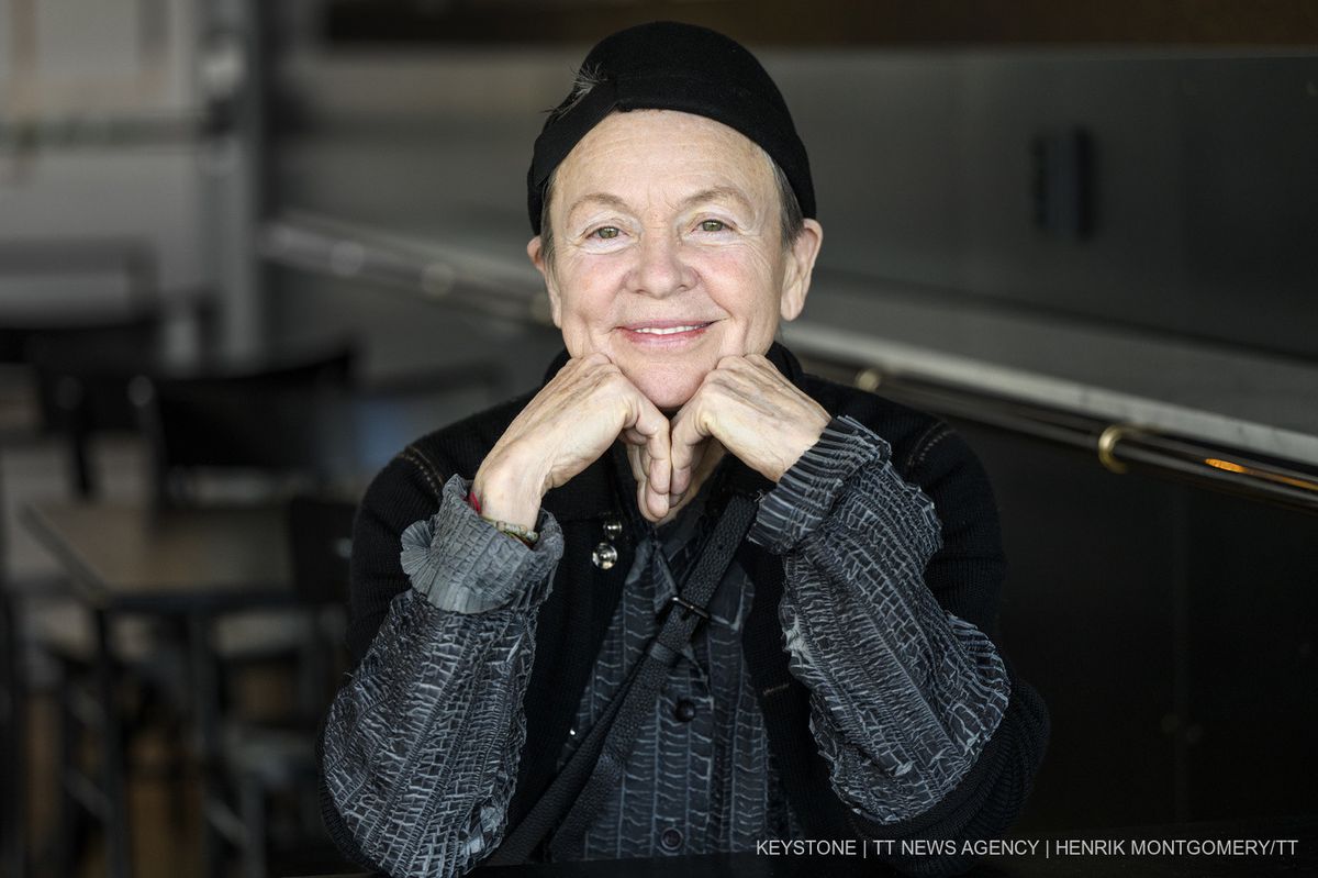 Laurie Anderson photographiée à Stockholm, Suède, le 23 mars 2023, en lien avec l'exposition Looking into a mirror sideways au Moderna muséet. Photo: Henrik Montgomery / TT / code10060 (KEYSTONE/TT News Agency/Henrik Montgomery/TT)