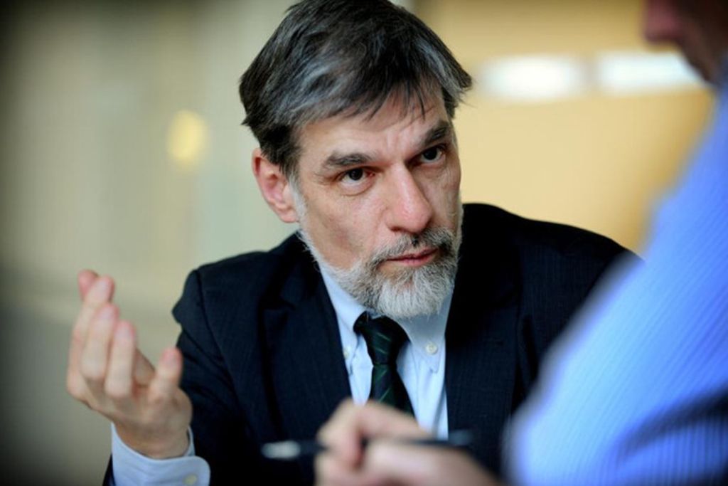 René Longet L'Est fâché avec la démocratie? Tribune de Genève