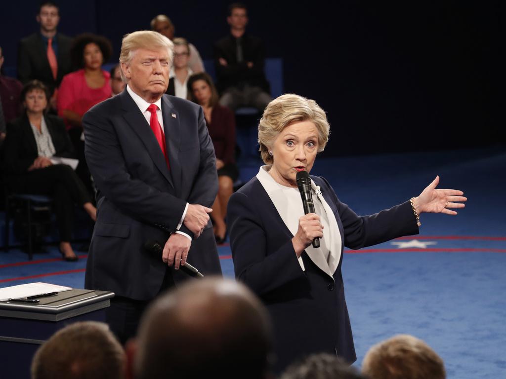 Hillary Clinton und Donald Trump bei einem Rededuell vor gut vier Jahren in St. Louis. 
