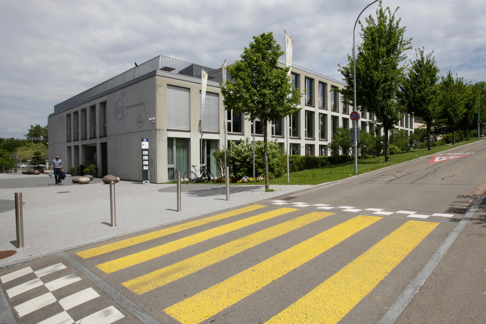 An der Inter-Community School im Zumiker Ortsteil Waltikon soll ein Neubau entstehen.