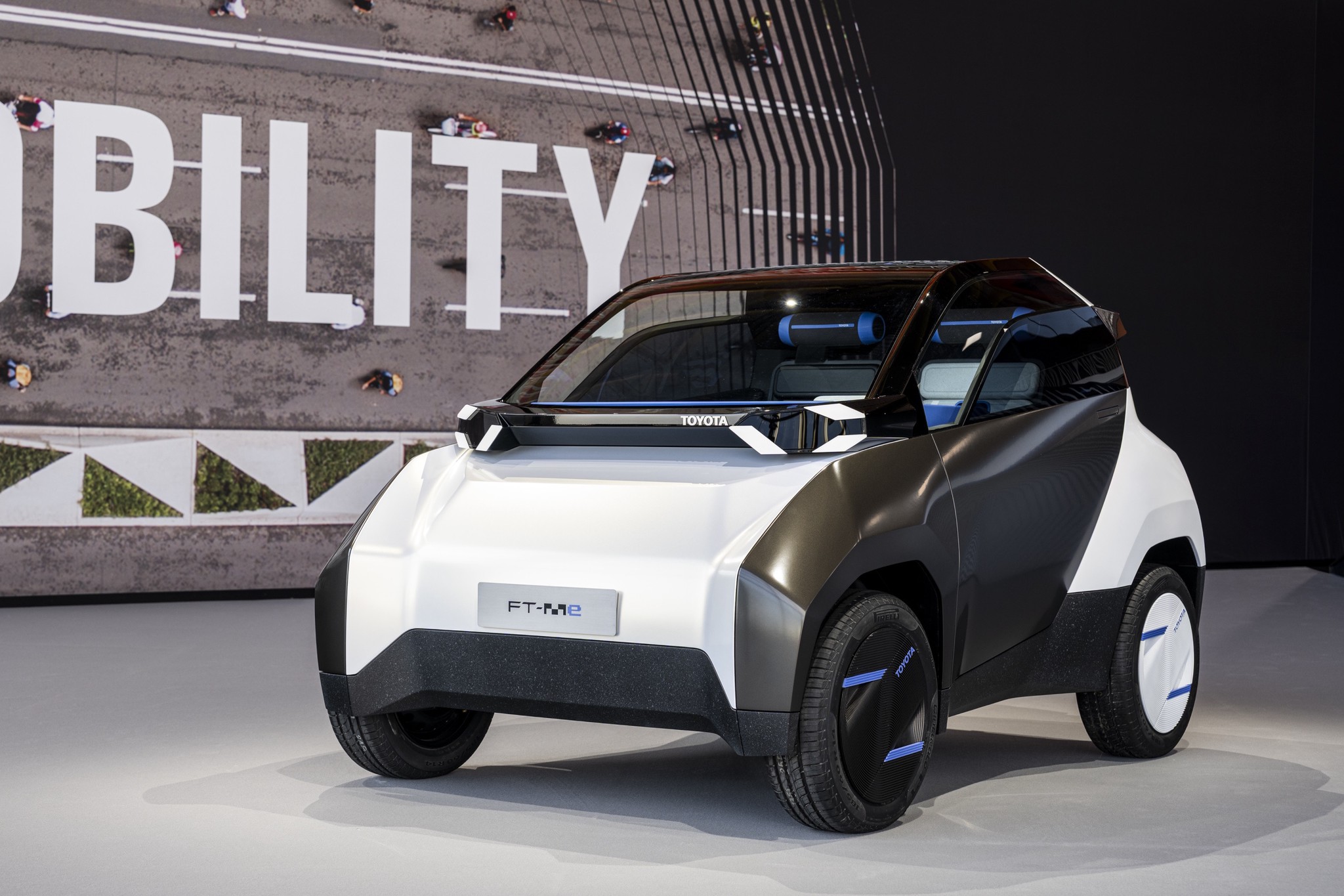 Mit dem FT-Me zeigt Toyota ein Micromobil, welches künftig in der Leichtbauklasse L6e antreten könnte