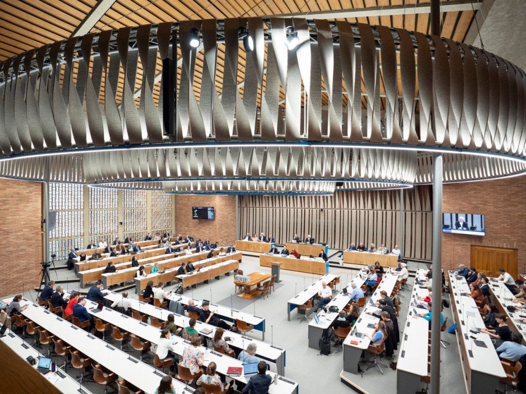 Gemeinderat-Z-rich-Das-Stadtz-rcher-Parlament-w-nscht-einen-Leitfaden-f-r-Geschenke