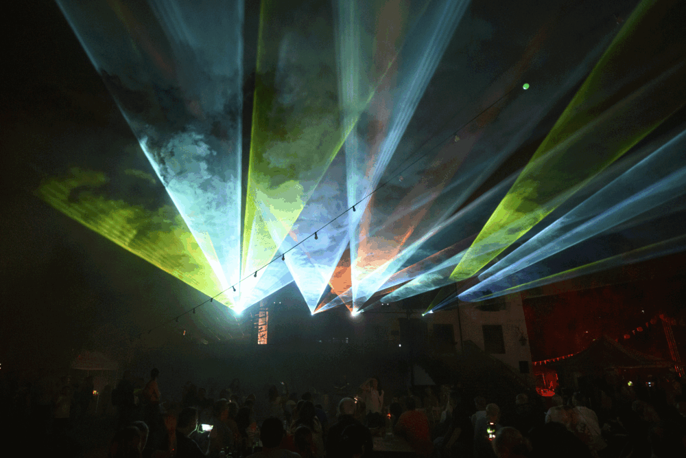 GIF edited with https://ezgif.com/resize