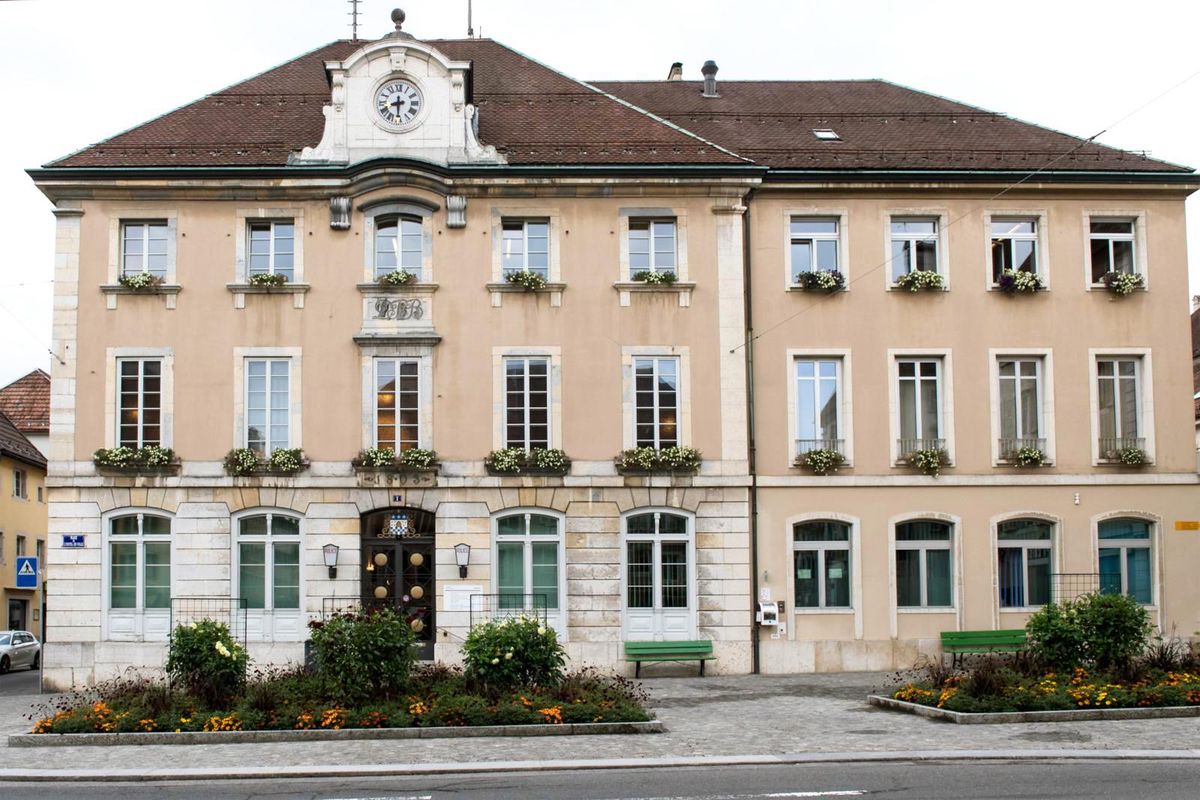 Mère et fils se sont retrouvés dos à dos au tribunal de La Chaux-de-Fonds, ce mercredi. Soit une douzaine d’années après les abus présumés.