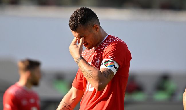 Granit Xhaka könnte wegen seiner Captain-Binde eine Sperre drohen.