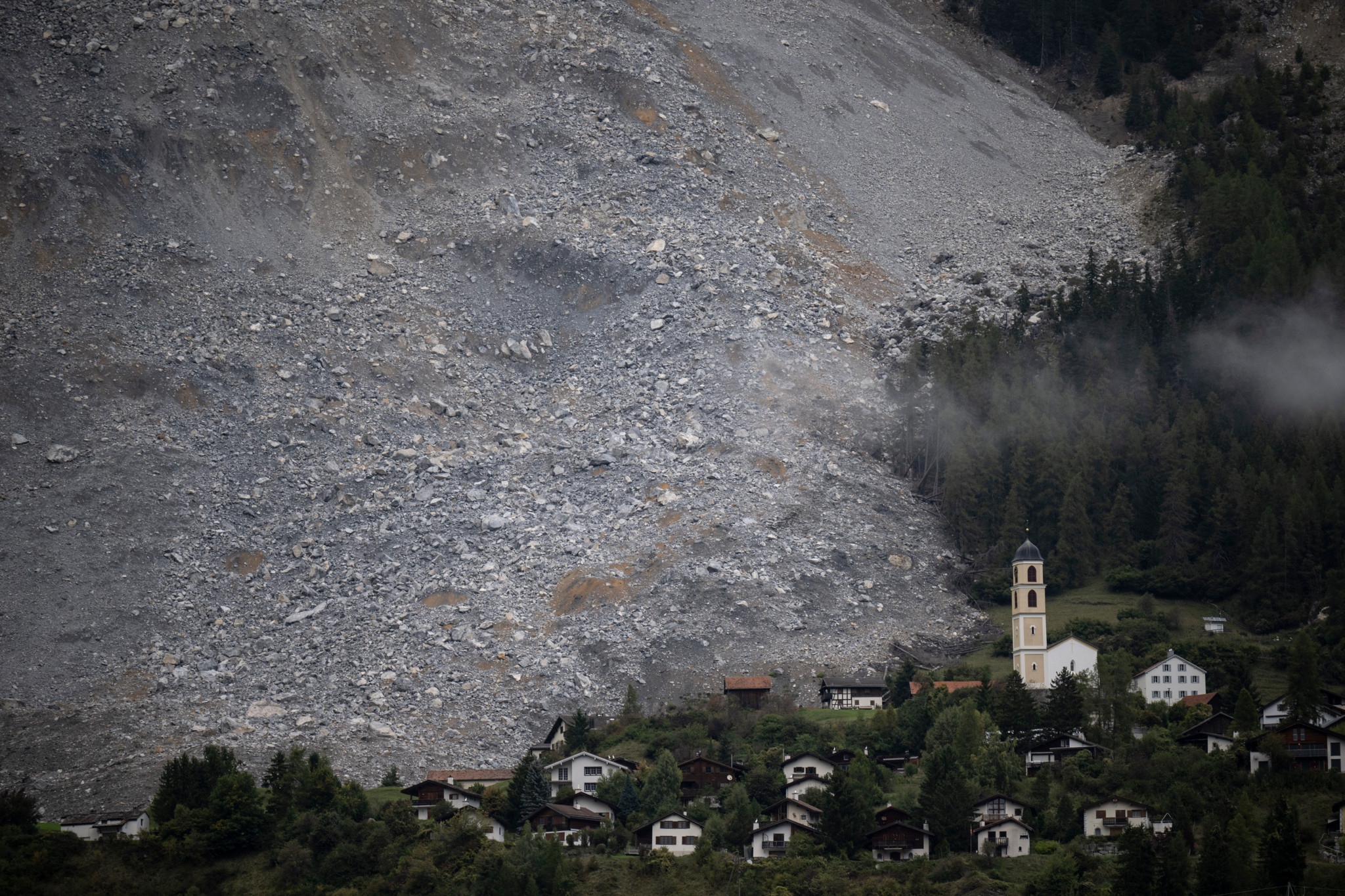 Village évacué aux Grisons: Beaucoup d’habitants de Brienz veulent être relogés ailleurs