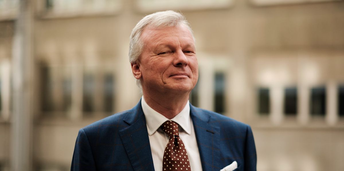 Portrait von Peter Moser vor seinem Büro beim Walcheturm. 19.10.23

Die letzten Wahlen von Peter Moser

Der Kantons-Polit-Statistiker und Chef vom Statistischen Amt wechselt Job, es werden seine letzten Nationalratswahlen sein. Wir schreiben ein Portrait über ihn welches am Samstag vor den Wahlen, also am 21. Oktober erscheinen soll. 6000 bis 7000 Zeichen