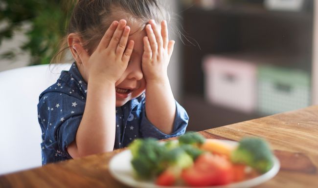 Wählerische Kinder können Eltern zur Verzweiflung bringen. Im Interview gibt die Expertin Tipps und verrät Tricks rund um die Kinder-Ernährung.