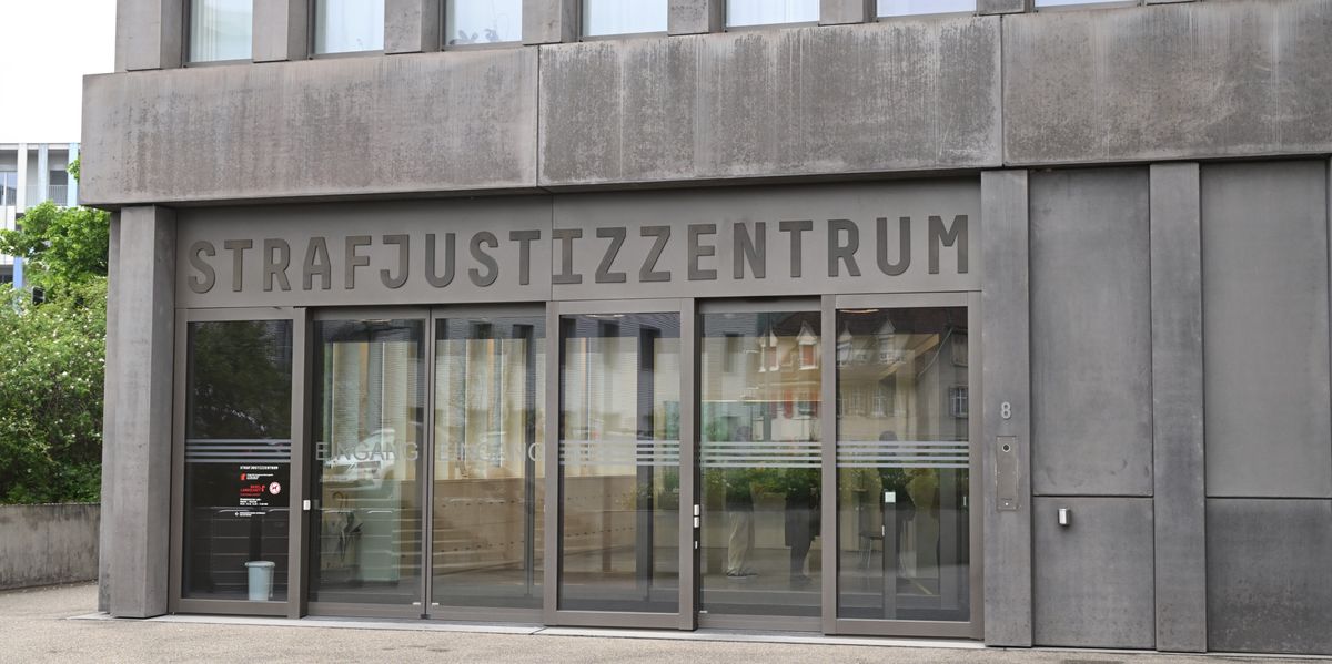 Siebenj-hriges-Kind-missbraucht-Der-Baselbieter-lockt-Opfer-ber-die-Fasnacht-an-die-Staatsanwaltschaft-verlangt-ein-Verbot