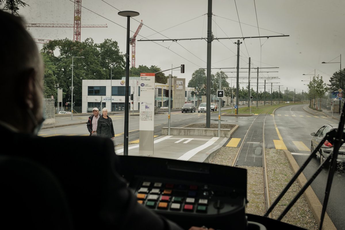 Genève, 4 juillet 2021. Inauguration du prolongement de la ligne de tram 14 vers Bernex-Vailly. Photo: LAURENT GUIRAUD